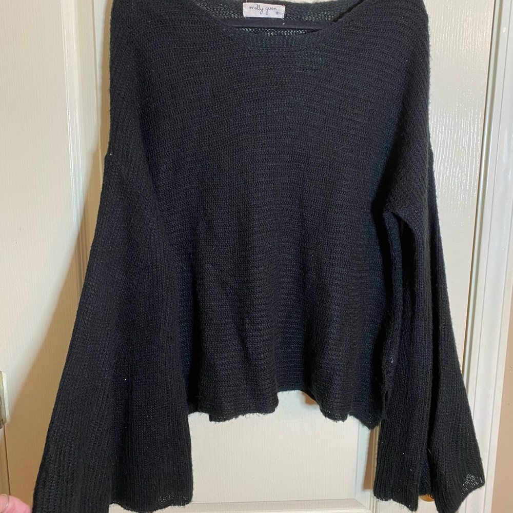 Black Molly Green Sweater w Flared Sleeves
